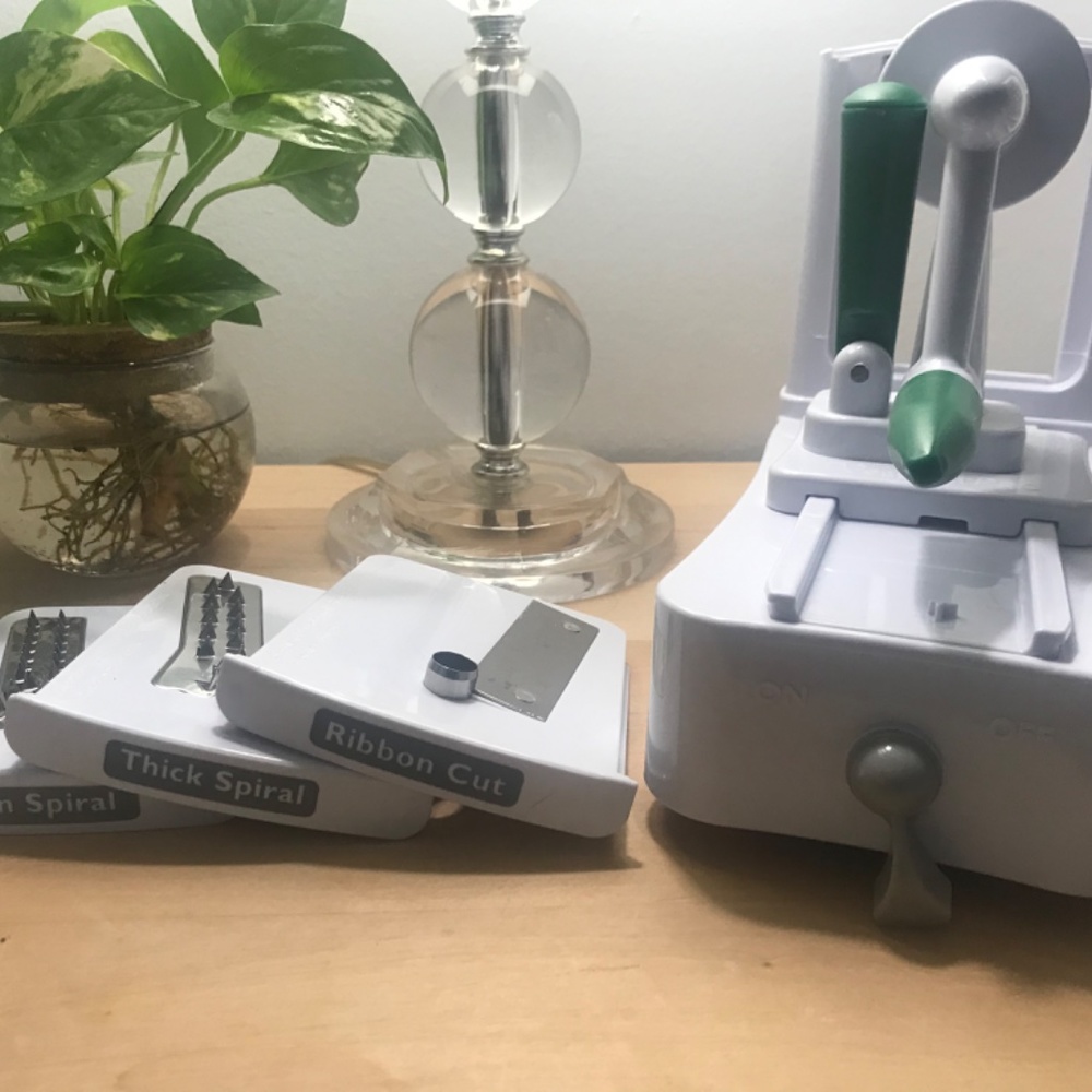VeggittiPro Spiralizer - Picture 3 of 8